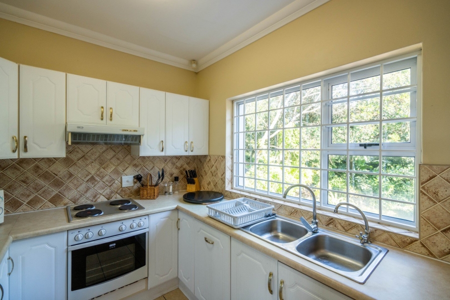 6 Bedroom Property for Sale in West Bank Eastern Cape